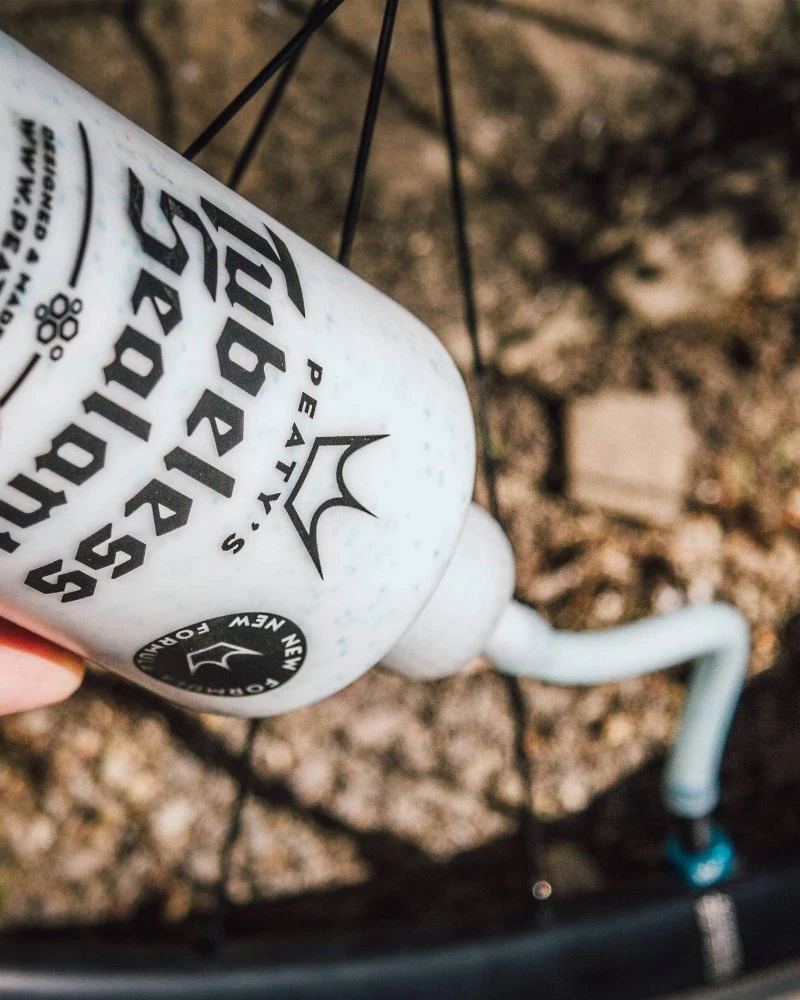 Peaty´s Tubeless Sealant 1 L 2 Peaty´s Tubeless Sealant 1 L - Image 2